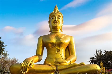 Sculpting Tranquility: An Insight into Thai Buddhist Sculpture – A Journey Through Stone and Spirit